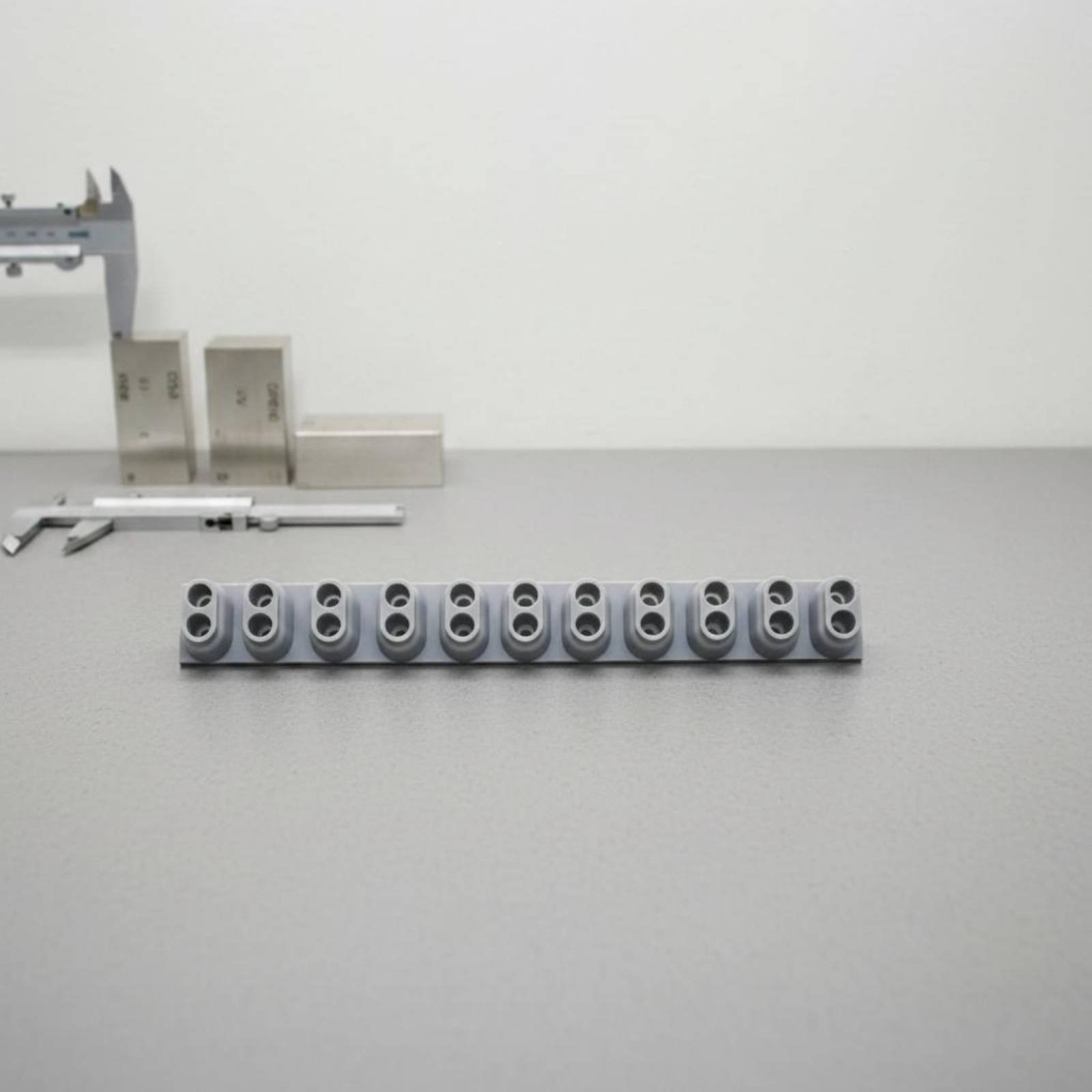 Conductive Rubber Key Contact  - đánh giá và giá A Musical Instrument With Keys