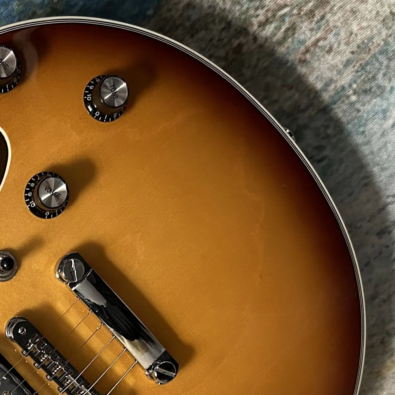 ELectric Guitar Lemon Sunburst - đánh giá và giá Dobro Resonator Guitar
